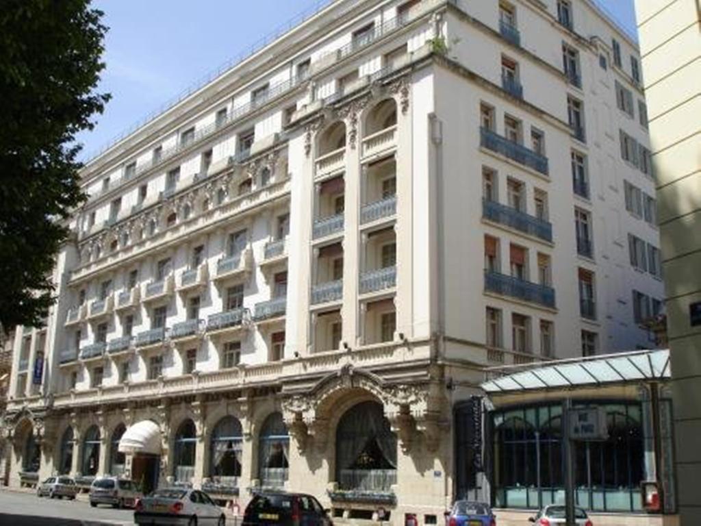 Hôtel Aletti Palace Vichy Exterior foto